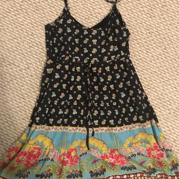 Dress - Picture 4 of 5